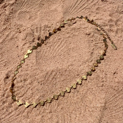 Elara Shell Choker Necklace
