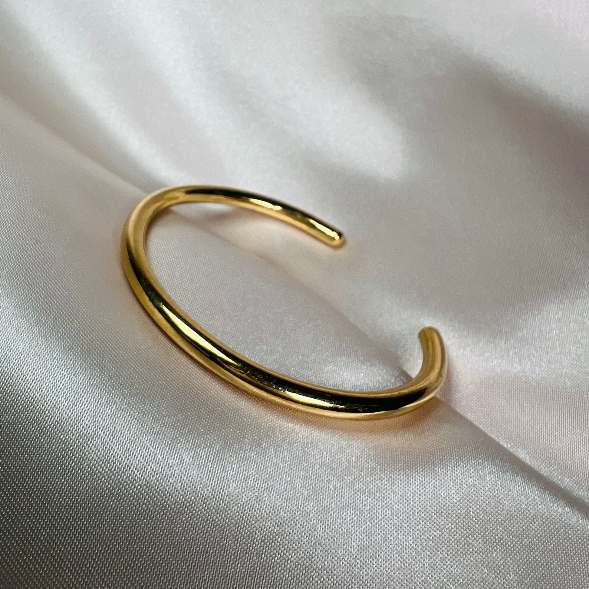 Beatrice Rounded Gold Bracelet