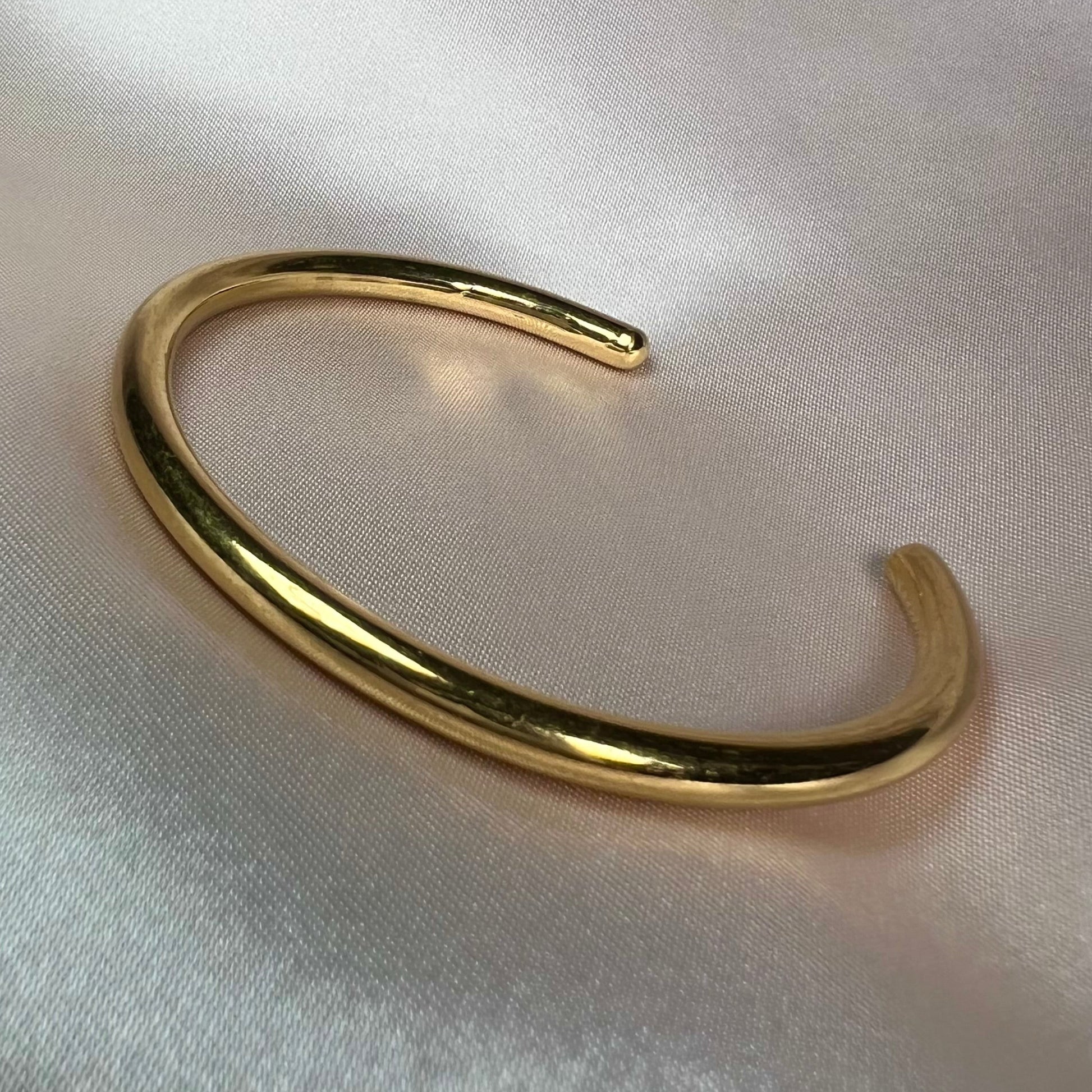 Beatrice Rounded Bangle