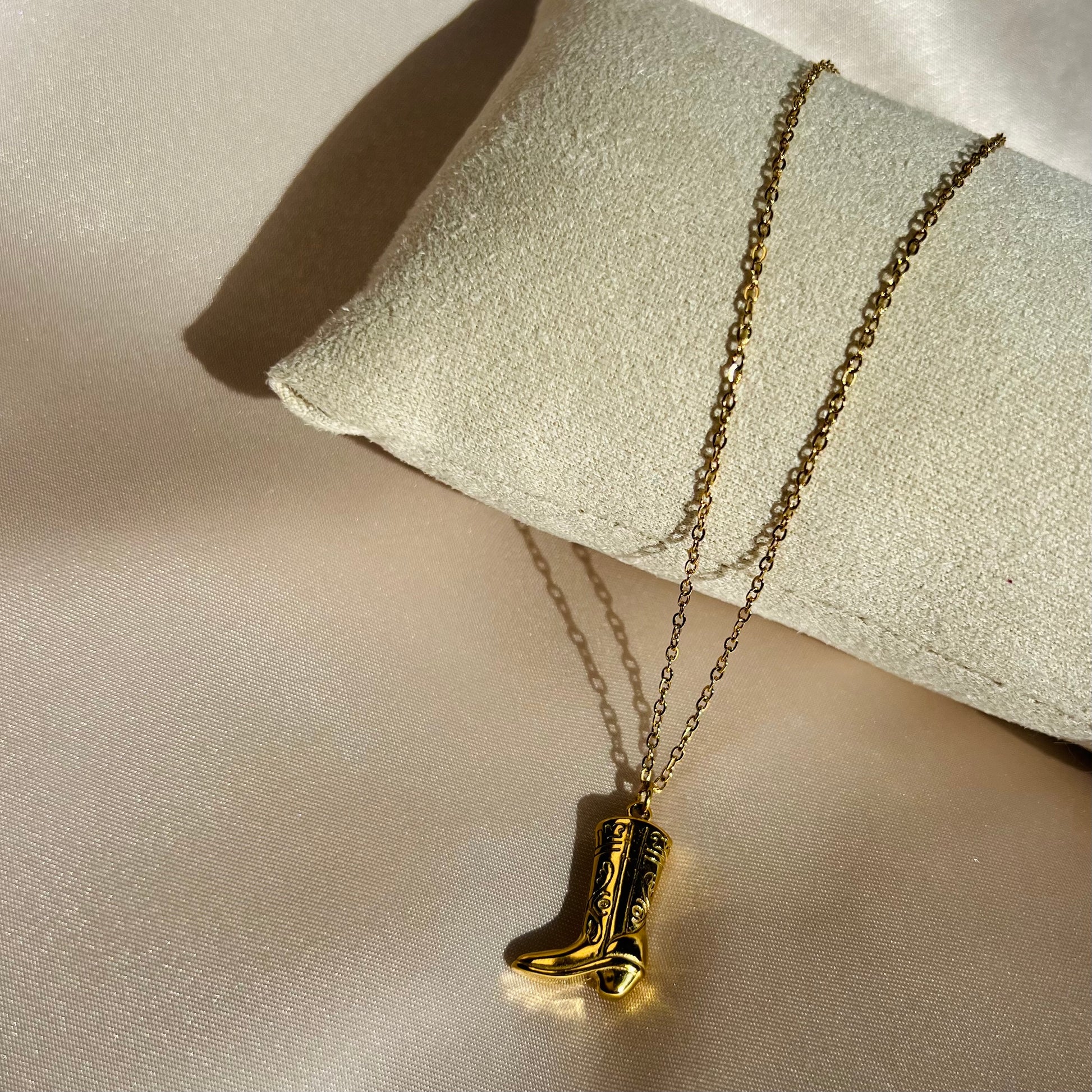 Carolina Cowgirl Pendant Necklace