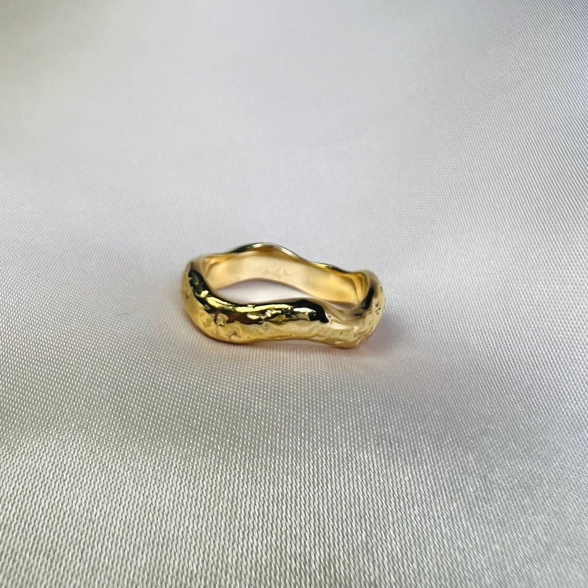 Hannah Wavey Ring