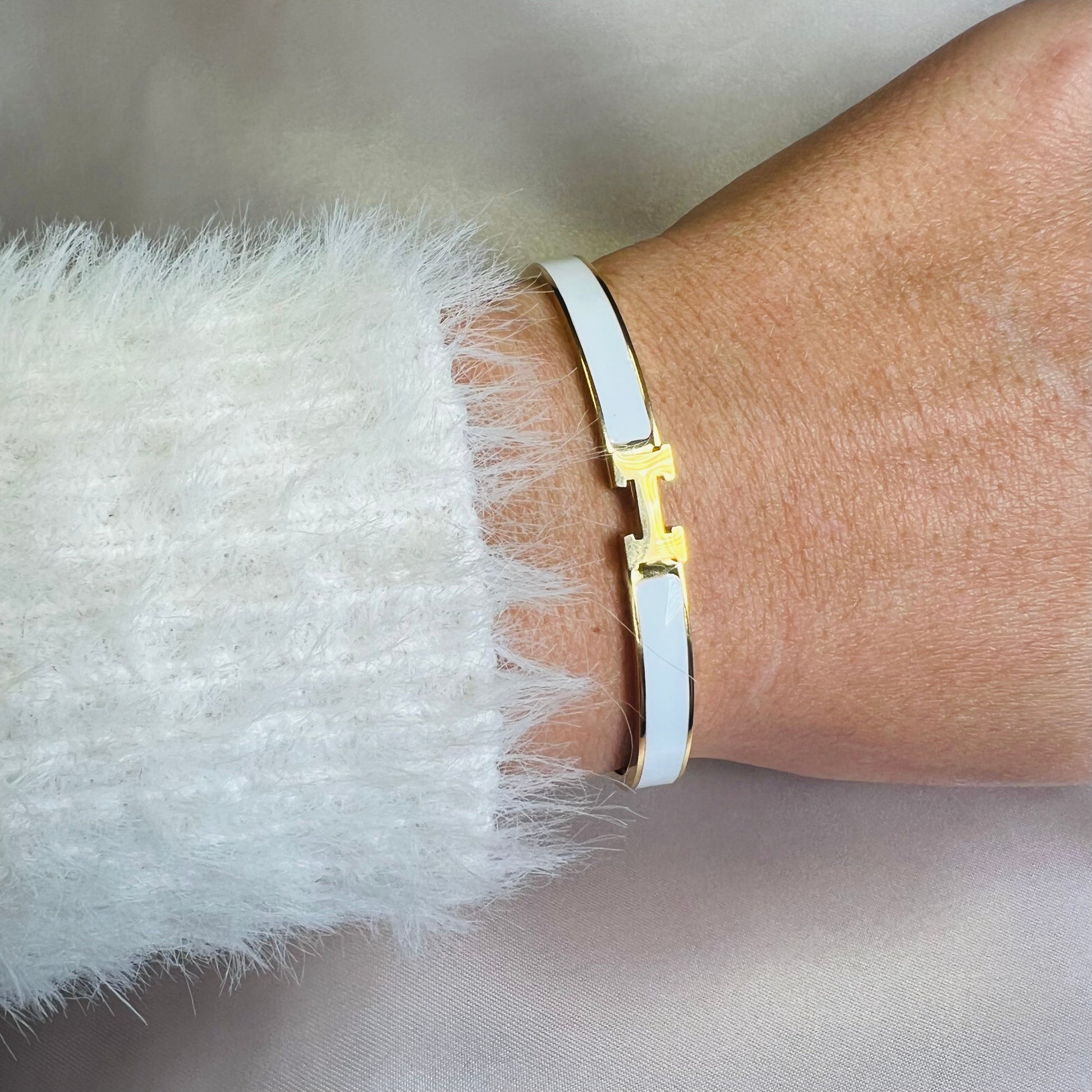 Helena H Bangle White 
