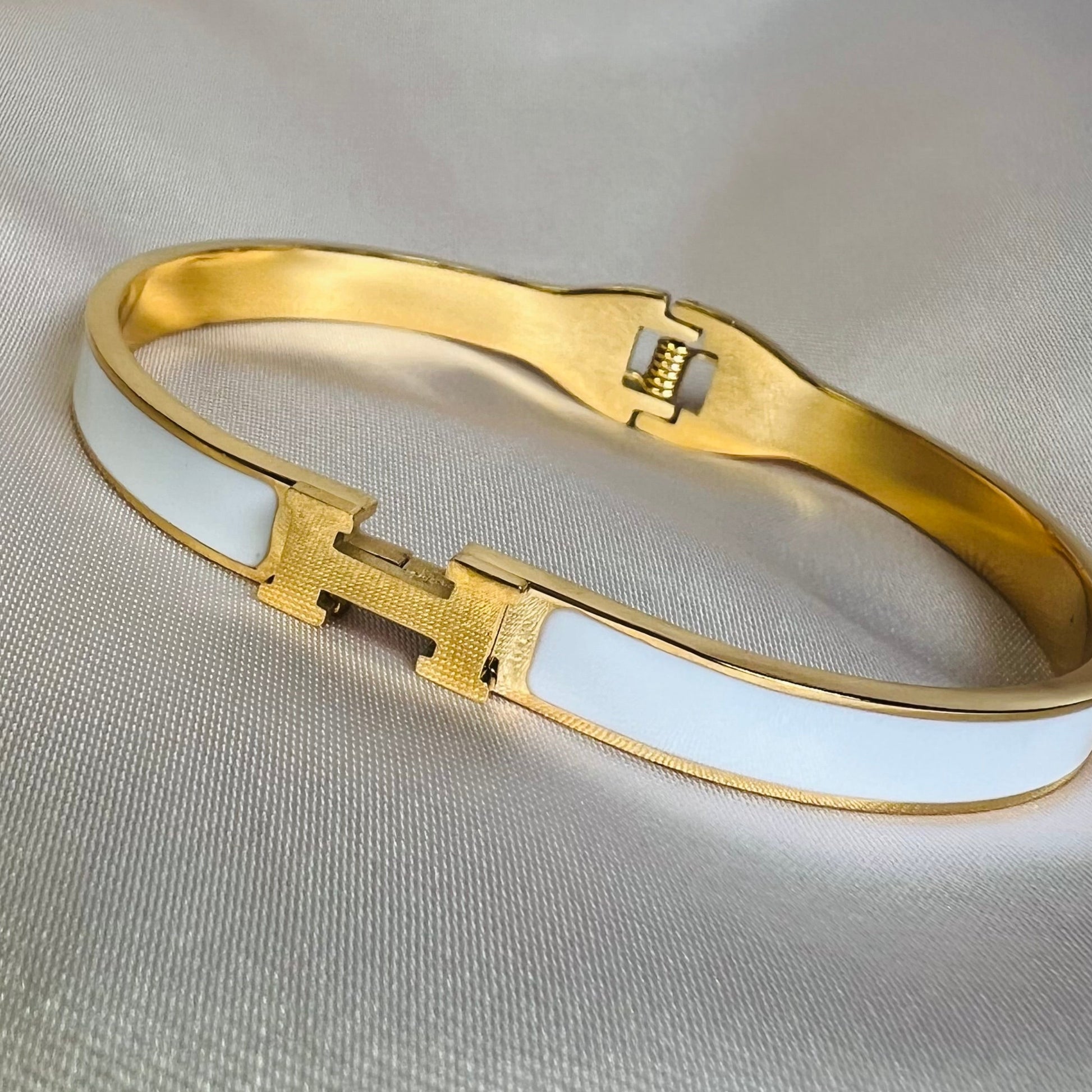 Helena H Bangle White