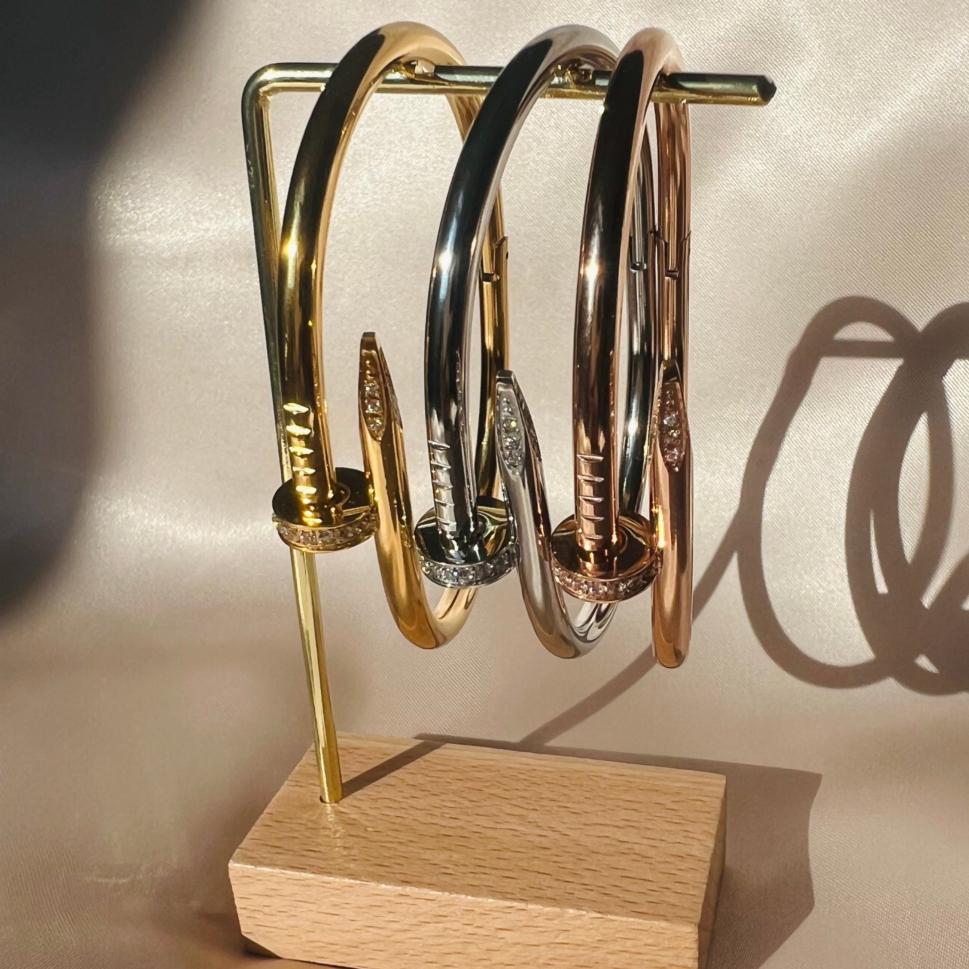 Natalia Nail Bangle Rose